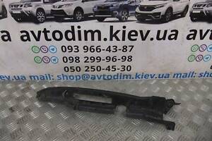 Накладка под крылом левая 74155SCA000 Honda CR-V 2 2002-2006