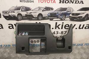 Накладка под рулем 681068H900 Nissan X-Trail T30 2001-2007