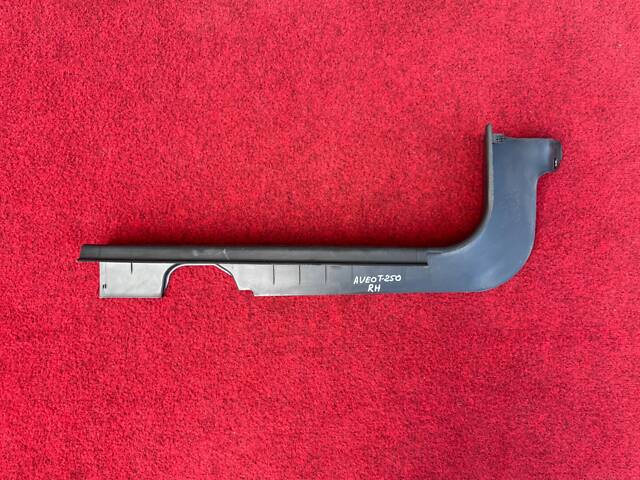 Накладка порога передня права Chevrolet Aveo T250 96392153 2006-2012 - Фото 2