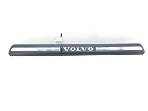 Накладка порога передняя левая правая внутренняя VOLVO S60 Y20 2013-2018 8659960