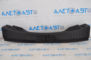 Накладка проема багажника Ford Escape MK3 13-15 черн, царапины, слом направляющие