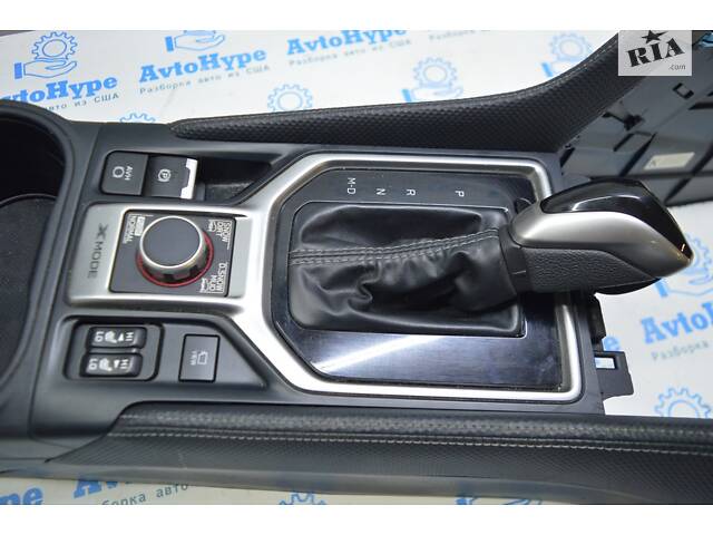 Накладка шифтера КПП з ручкою Subaru Forester 19-SK сіра EVROPA 92122SJ230