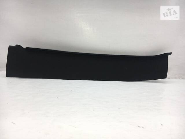 Накладка стойки лобового стекла нижняя передняя правая внутренняя VOLVO XC40 2017- 31457479
