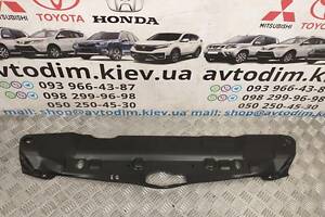 Накладка телевизора верхняя 5314102010 Toyota Corolla E120 2000-2006