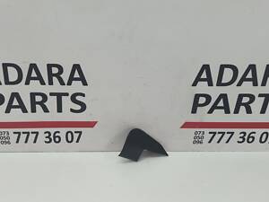 Накладка задней правой двери уголок для Hyundai Elantra SEL 2016-2019 (83920F30004X)