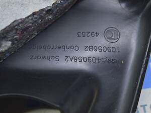 Накладка задней стойки правая BMW X1 F48 16-22 черная 51477366846