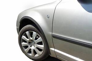Накладки на арки (4 шт, черные) ABS - пластик для Skoda Superb 2001-2009 гг