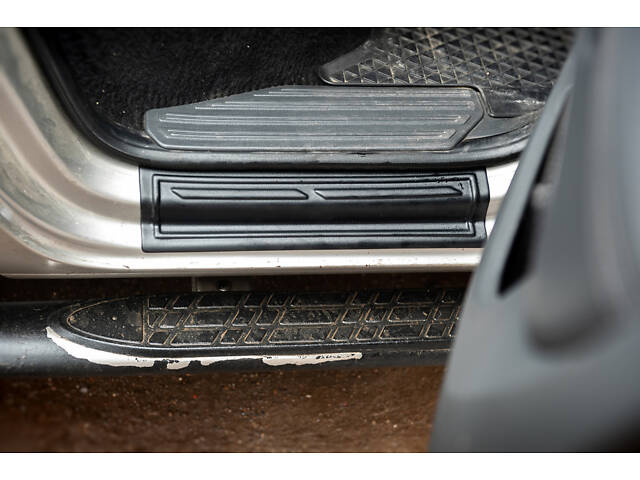 Накладки на дверные пороги EuroCap (4 шт, ABS) для Volkswagen Amarok 2010-2022 гг - Фото 4
