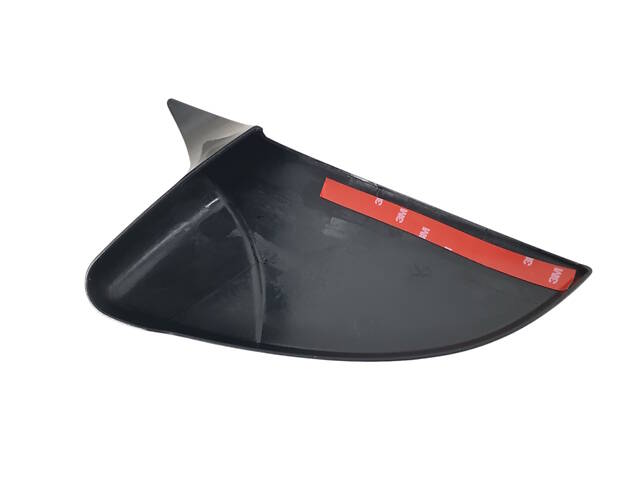 Накладки на зеркала на Volkswagen Golf VII 2017-2020 года - Фото 3