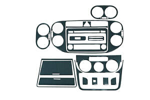 Накладки на панель (2011-2015) Карбон для Volkswagen Tiguan