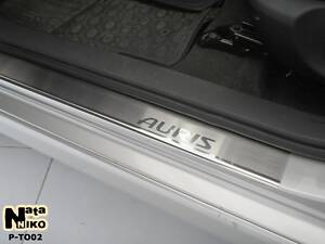 Накладки на пороги Toyota Auris 5D 2007- premium без надписи NataNiko