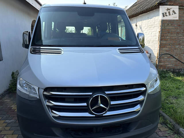 Накладки на решетку (широкая модель, 6 шт) для Mercedes Sprinter W907/W910 2018-2024 гг