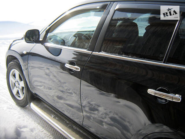 Накладки на ручки (5 шт, нерж) OmsaLine, Итальянская нержавейка, вырез под кнопку для Toyota Rav 4 2006-2013