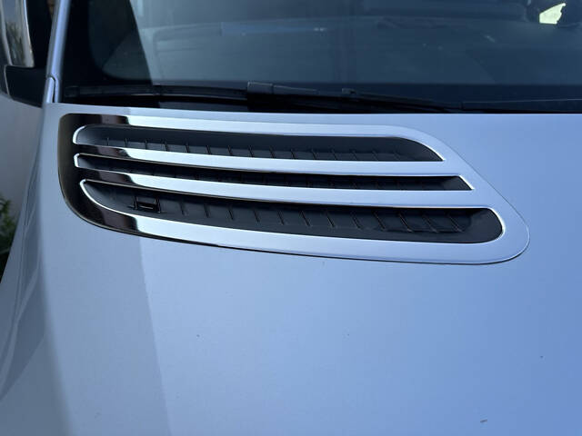 Накладки на воздухозаборник OmsaLine (2 шт., нерж) для Mercedes Sprinter W907/W910 2018- гг - Фото 1