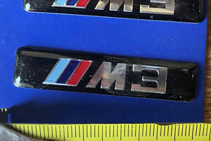 Наклейка-логотип М3