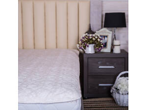 Наматрасник Novita 140х200 см защитный антиаллергенный с резинкой по углам (20-0182cream)