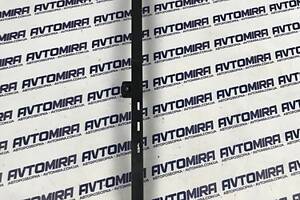 Направляющая скоба задней правой двери Opel Zafira B 2005-2011 13132366