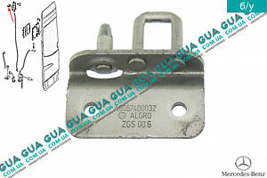 Направляющий палец / защелка верхнего замка задней правой двери A9067400032 Mercedes / МЕРСЕДЕС SPRINTER 2006- / СПРИНТЕ