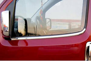 Зовнішня окантовка скла (2 шт, нерж) OmsaLine - Італійська нержавіюча сталь для Peugeot Bipper 2008-2024 гг