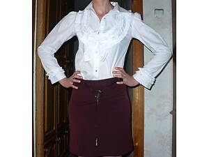 Ошатна шкільна блузка