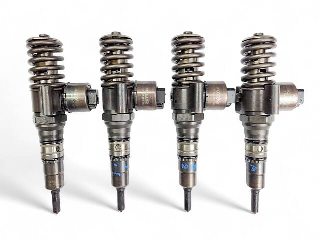 Насос форсунки VW Touran 2.0 TDI 2003-2010 - Фото 1