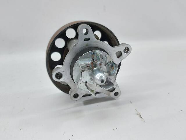 Водяной насос Hyundai Veloster 2012-2021 251002B700 Hyundai Veloster - Фото 1