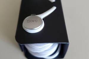 Наушники Earphone Headset AKG Samsung Galaxy S10 White (Jack 3.5)