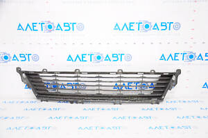Нижняя решетка переднего бампера Lexus ES300h 13-15 дорест, трещины