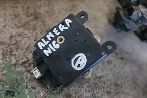 NISSAN ALMERA N16 03- Моторчик заслонки печки обогревателя 3T05030820
