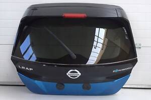 NISSAN LEAF II 2 2019 2020 кришка багажника XDY синий