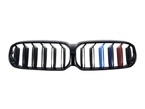 Ніздрі M-color ( Подвійні M-Look ) на BMW 5 Series G30 / G31 2020-2023 року