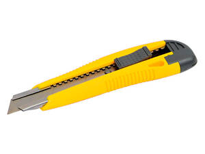 Нож Mastertool 18 мм усиленный + 2 лезвия (17-0106)