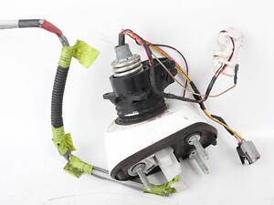 Ножка зеркала правая с механизмом Lexus CT 200H 2010-2017 8790876072A0