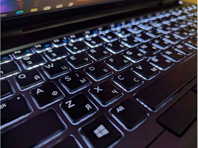 Ноутбук Dell Precision 7540/ 15.6' (1920x1080) IPS/ i7-9850H/ 32GB RAM/ 512GB SSD/ Quadro RTX 3000 6GB - Фото 6