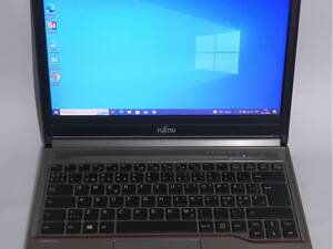 Ноутбук Fujitsu Lifebook E736 / 13.3' (1366x768) TN / Intel Core i5-6300U (2 (4) ядра по 2.4 - 3.0 GHz) / 8 GB DDR4 / 500 GB HDD / Intel HD Graphics 520 / WebCam / Windows 10 Pro