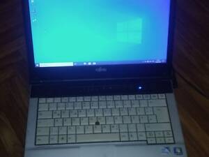 Ноутбук Fujitsu Lifebook S751
