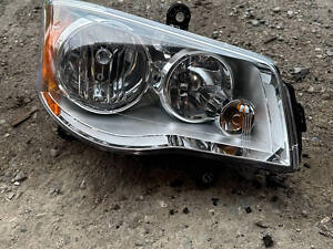 Новая передняя правая фара Chrysler Voyager V 5 CHRYSLER TOWN and COUNTRY 2008- 5113340AE