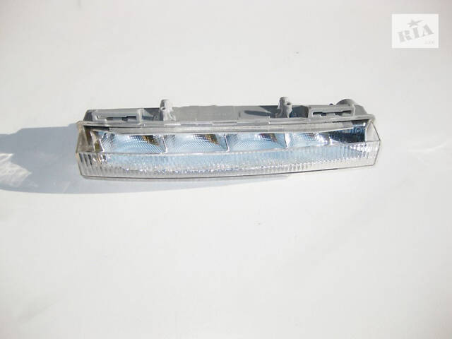 Новое Mercedes-Benz A2049065501 Новый ДХО LED DRL фонарь правый ML GLE W166 GL GLS X166 GLK X204 Китай