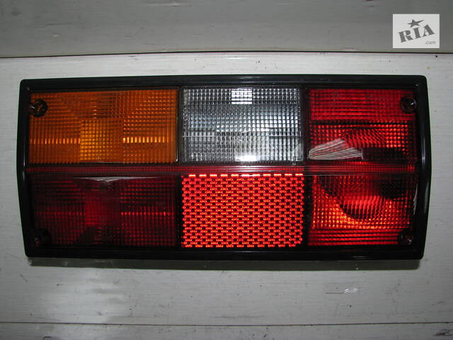 Новый фонарь задний левый Volkswagen T3, HELLA 2VP003529-131 -арт№17522-
