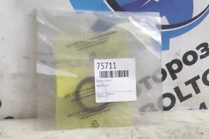 Новый Сальник полуоси Mercedes A0099972847 Mercedes-Benz