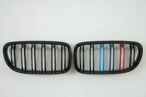 Ноздри на BMW 3 Series E90 / E91 2008-2012 год M-color ( Двойные M-Look )