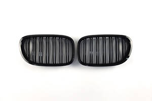 Ніздрі на BMW 7 Series F01/F02 2008-2015 рік Чорні Глянцеві (Подвійні M-Look)