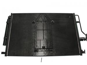 NRF 350586 Радиатор кондиционера (с осушителем) MB Sprinter (W906/W907/W910) 06-