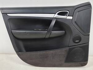 Оббивка боковини лівих передніх дверей Porsche Cayenne I EU.