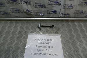 Обмежувач дверей передній правий Nissan Juke 2010-2017 804301KA0A (Арт.16798)