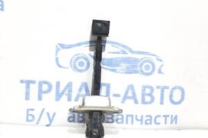 Обмежувач дверей задній лівий Mitsubishi Lancer 9 1.6 2003 (б/у)