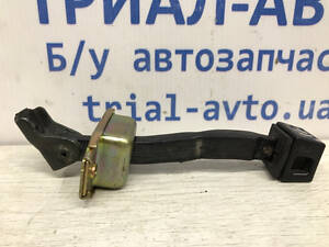 Обмежувач дверей задній лівий Mitsubishi Outlander XL 2.2 DIESEL 4N14 2007 (б/в)