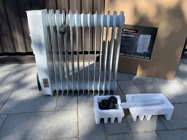 Нагрівач оливний Riwall 2500 W 13 ребер - Фото 5