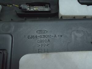 Обшивка арки правая Ford Escape MK3 13- черн CJ5Z-7855147-AA