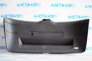 Обшивка двери багажника нижняя Audi Q5 8R 09-17 черн, царапины
